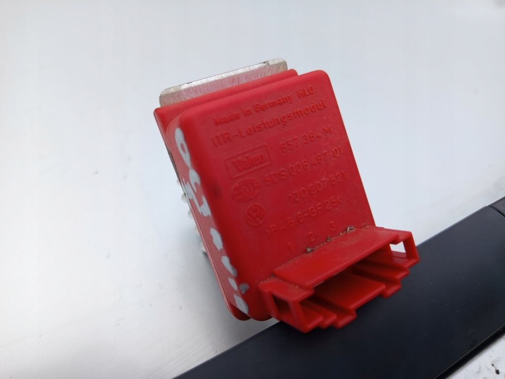 Skoda octavia 1 резистор резистор вентилятор 1j0 997 521 Недорого