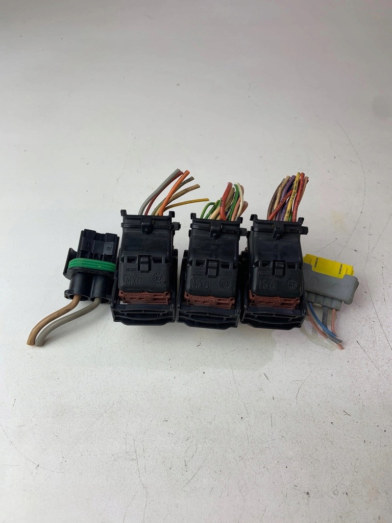 фото №6, Роз'єми штекер колодка коробка запобіжників bsm l11 peugeot 207