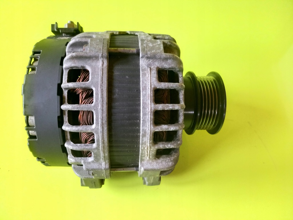 фото №1, Генератор 2.0 d5 30659580 volvo xc90 ii 15r