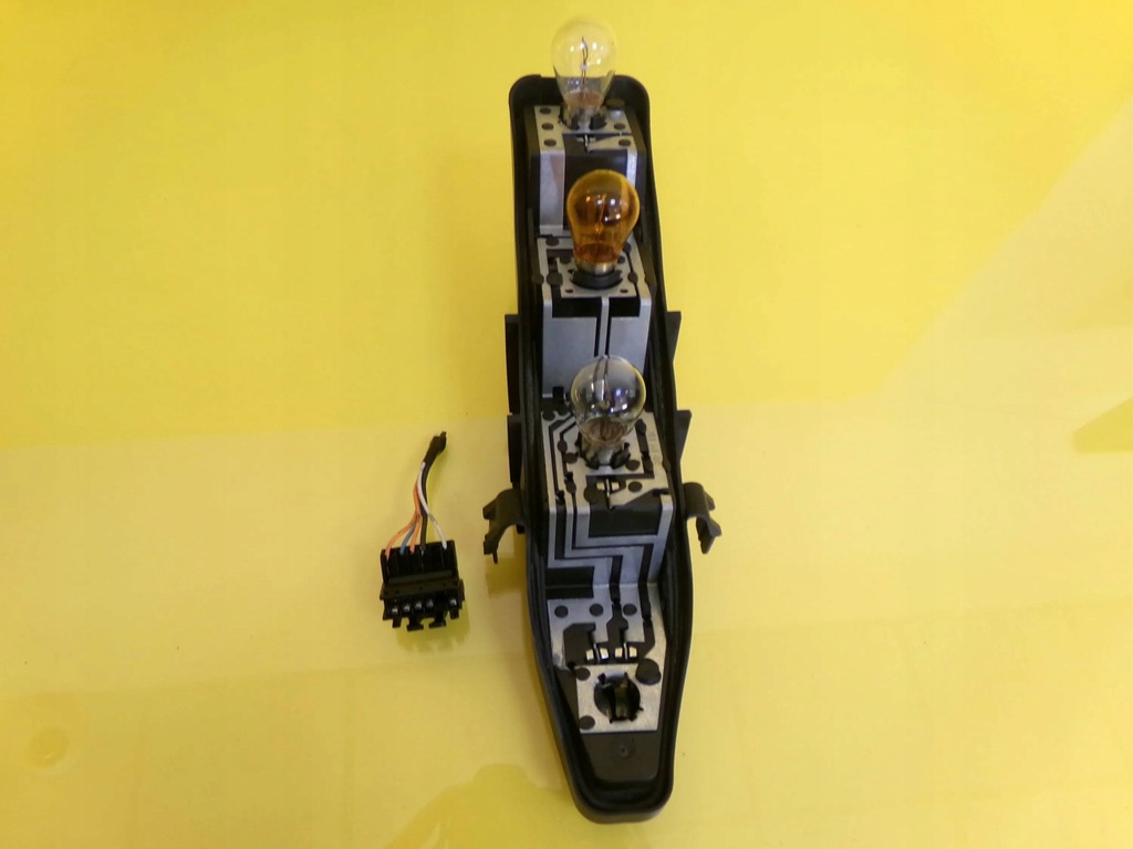 фото №9, Вкладыш лампы левый задняя renault scenic ii 159118 nr942