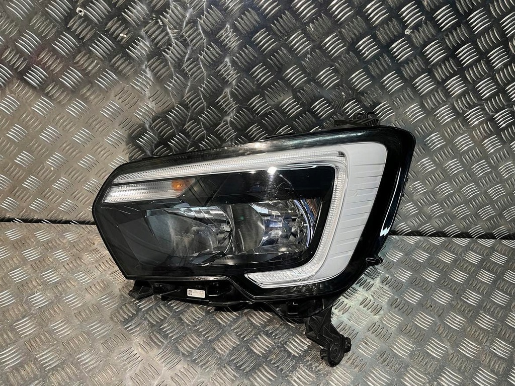 фото №1, Лампа левая фара левый renault master iii lift iv 2019- 260607867r
