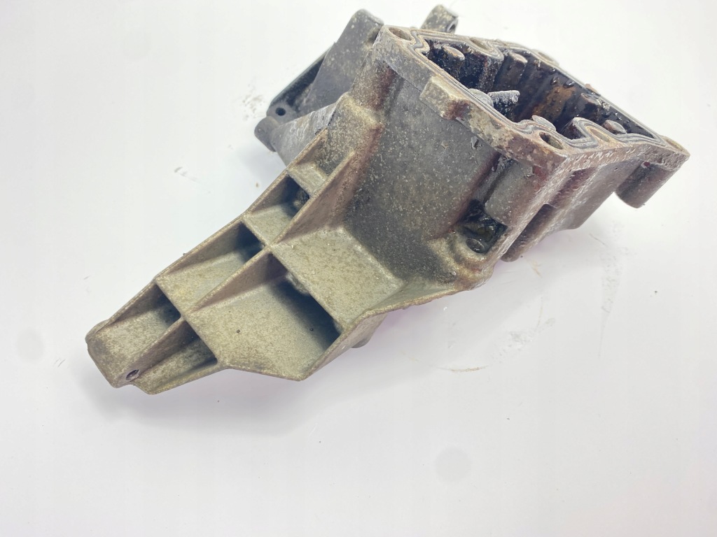 Купити Кронштейн основа кронштейн компресора кондиціонер mercedes w124 w202 m111 1111310535