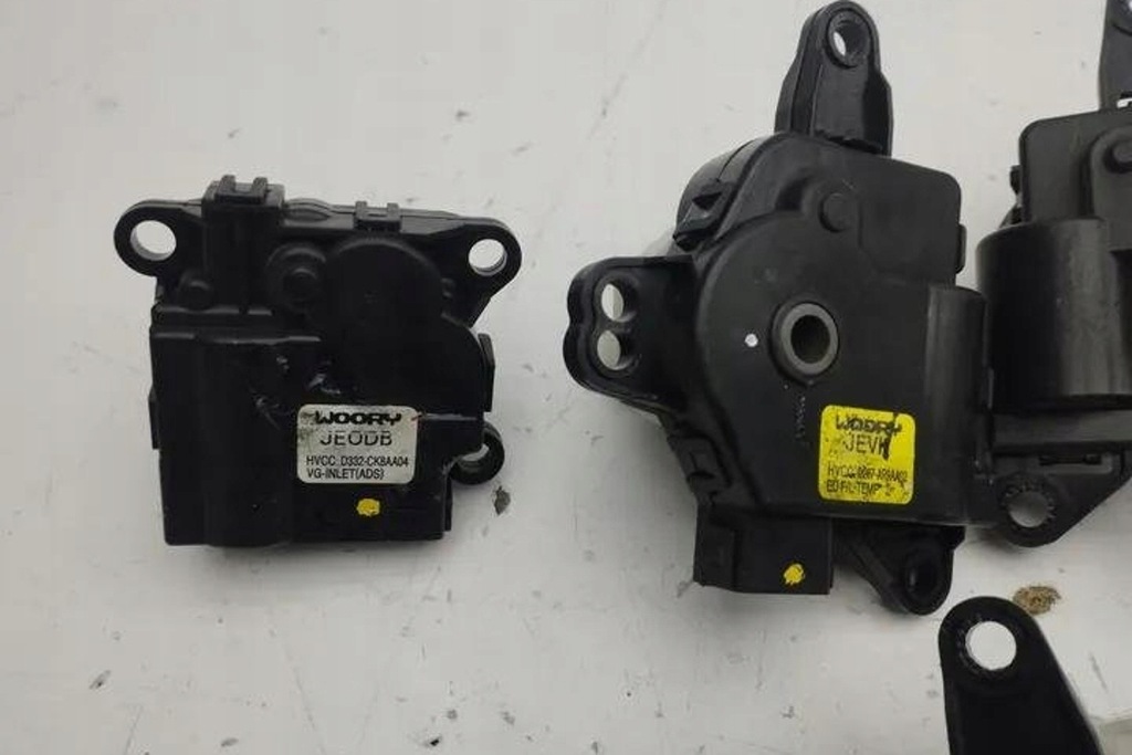 фото №10, Клапани керуючий обігрівачі tesla model s d332ck8aa04 electric 225kw 2014