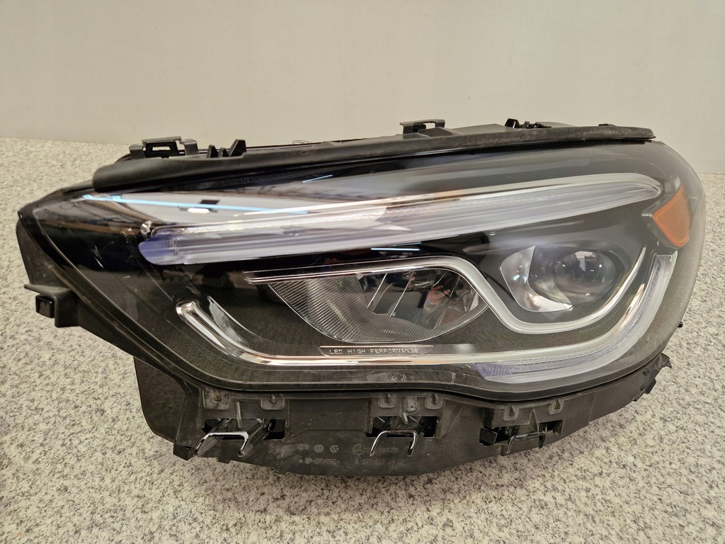 фото №1, Mercedes gla 247 h247 лампа левая led high performance usa ameryka