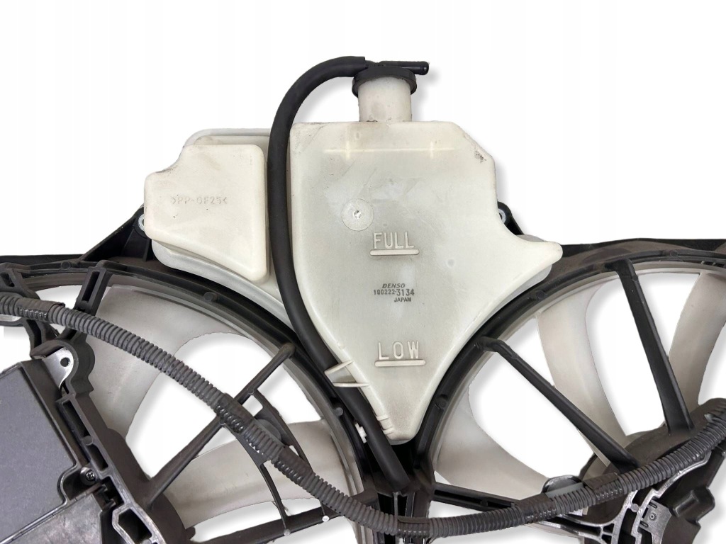 Вентилятор радиатора toyota mirai 1636330041 с Разборки