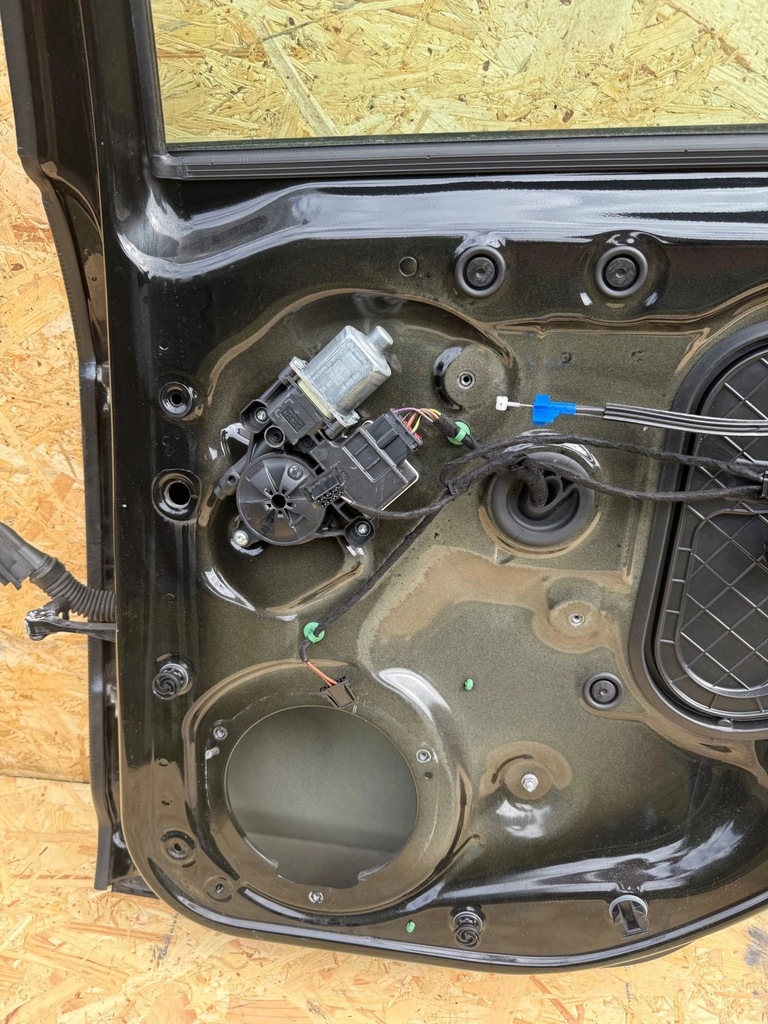 фото №11, Дверь задняя задние правое seat leon iii lift kombi чёрные