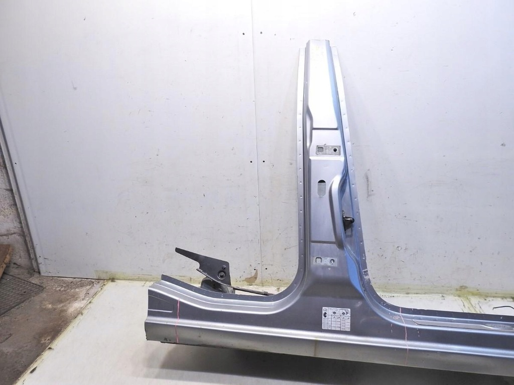 фото №9, Порог блок двигателя правый средний 76 ford s-max mk1