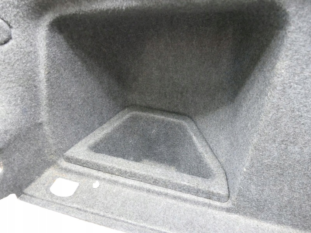 фото №6, Audi a4 b6 s-line sedan обшивка багажника левый задняя