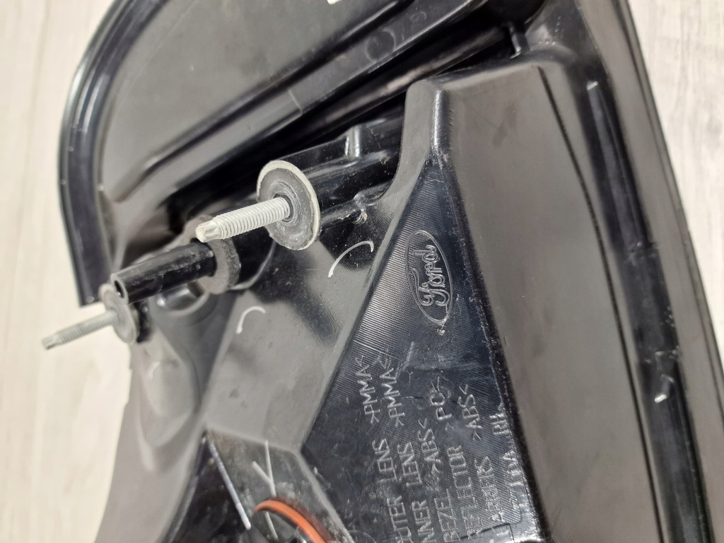 фото №7, Лампа задня права mustang vi lift europa