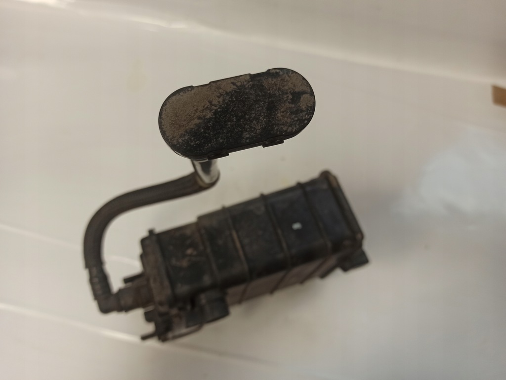 фото №15, Renault arkana 1.3 tce 22 фильтр угольный топлива 149503995r