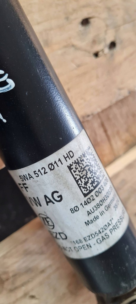 фото №11, S3 8y a3 lift амортизатор левый правый задняя 2.0 tfsi 25r 5wa512011hd