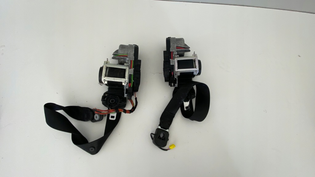 фото №1, Ремені pas натягувач перед правий лівий mercedess s w221 usa