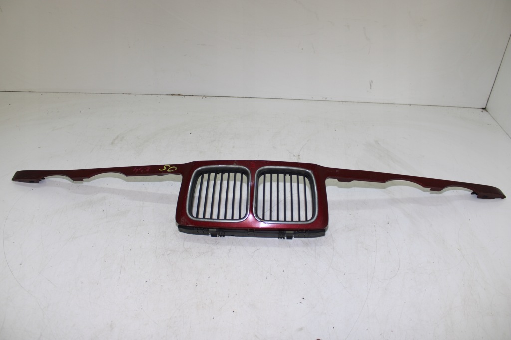 Купить Bmw e34 525i решётка  решётка радиатора ремень передний узкая лампа