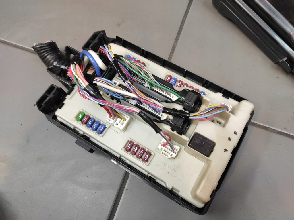 фото №8, Infiniti fx30d 3.0d fx35 qx70 модуль коробка предохранителей bsi 284b71by0a