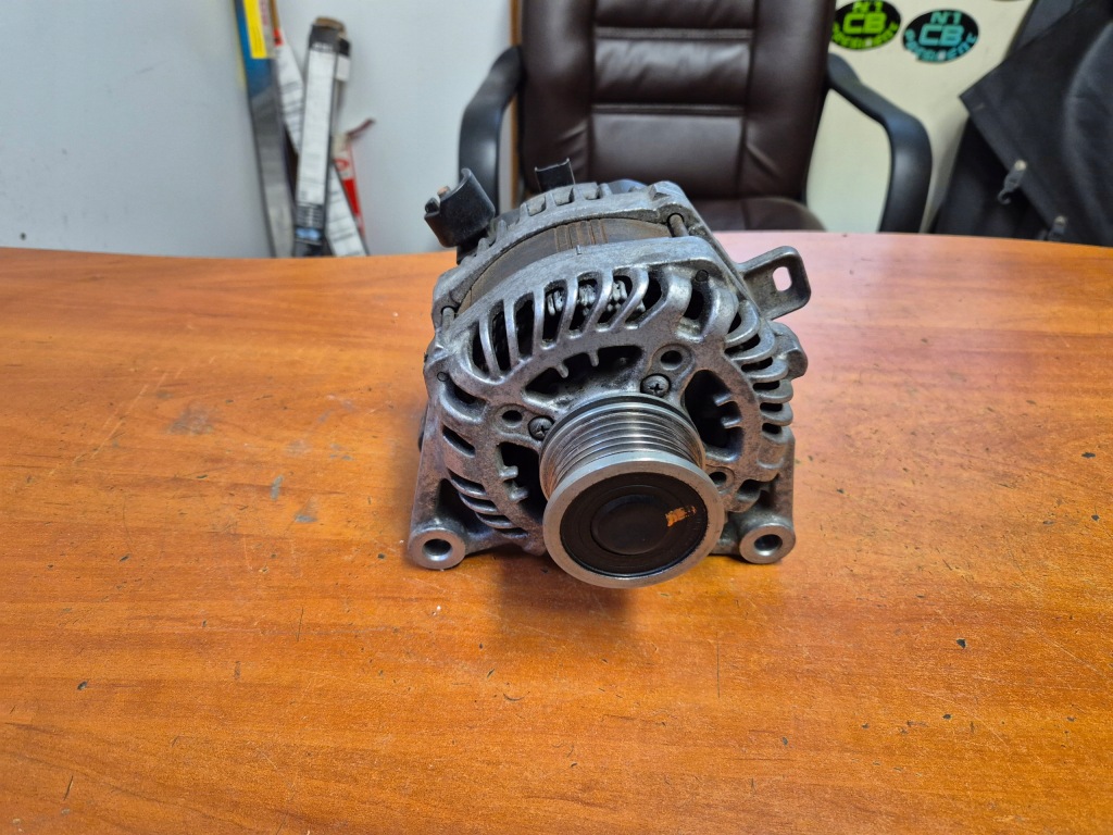 Купити Генератор peugeot partner 1.5 blue hdi 9824742880