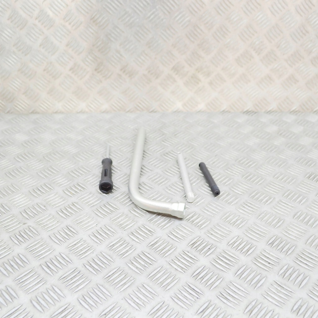 фото №7, Audi q8 2021 набор инструментов