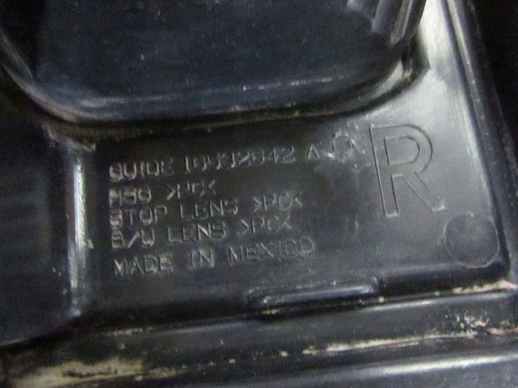 фото №6, Hummer h3 2007 лампа права задня