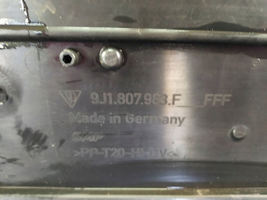 фото №15, Накладка дифузор бампер задня porsche taycan 9j1 9j1807983f