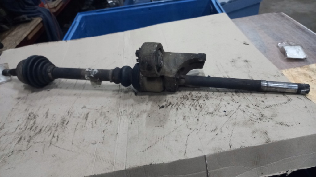 фото №1, Привідний вал права citroen c5 2.0i 16v weekend 04r