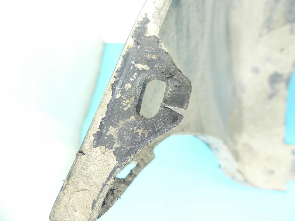 фото №15, Бампер задняя mazda 5 i 05-08 grafitowy 28b