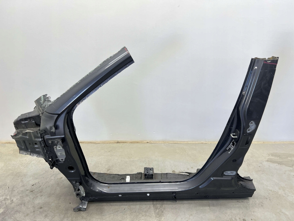 фото №2, Lexus lbx 2024- поріг лівий блок двигуна