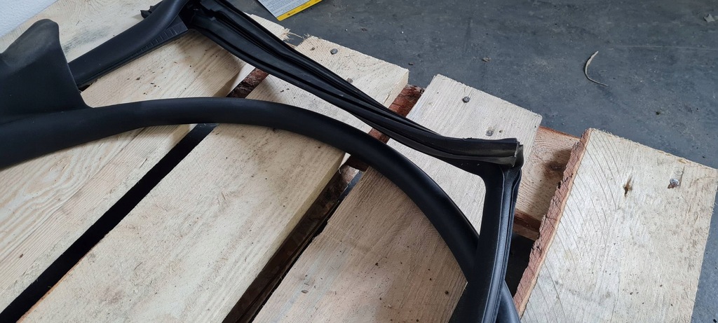 фото №6, Sq8 4m rsq8 q8 прокладка резиновый дверь правая правый перед 24r 4m8831708d