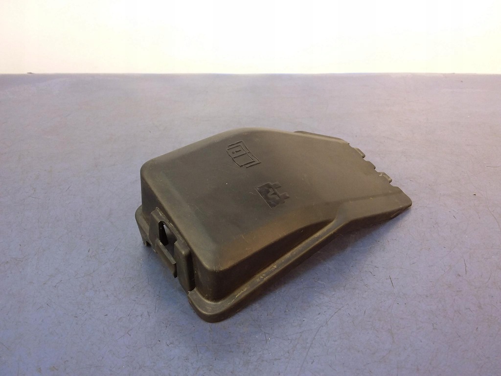 фото №1, Volvo v60 i lift защита коробка предохранителей