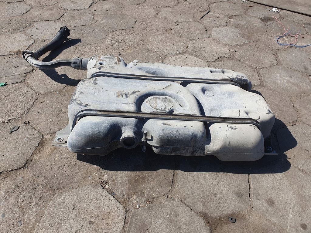 фото №11, Бак bak топлива насос помпа 1.6dci renault trafic iii 8201497675