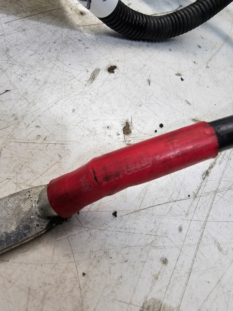 Шланг кабель генератора стартер audi a6 c6 2.0 tdi tfsi 4f1971349f в Україні