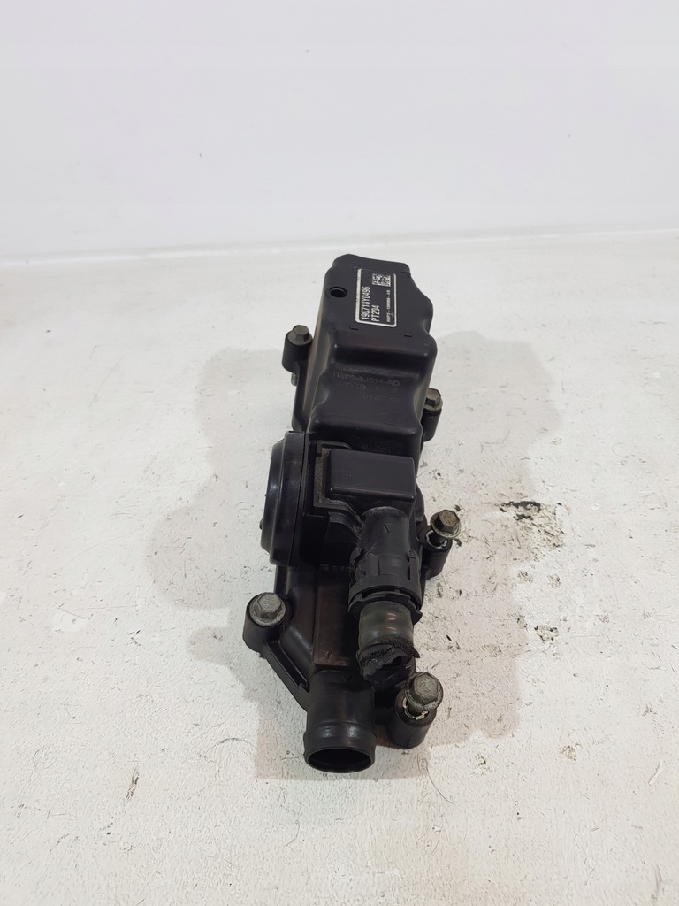 фото №5, Кришка клапанів h4p3-6j014-ad jaguar e-pace f-pace land rover 2.0t pt204