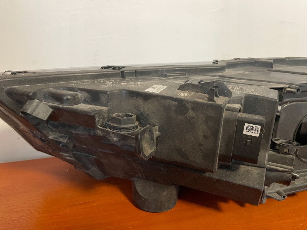 Фара правий перед передня led matrix audi q7 4m 4m0941036 Ціна