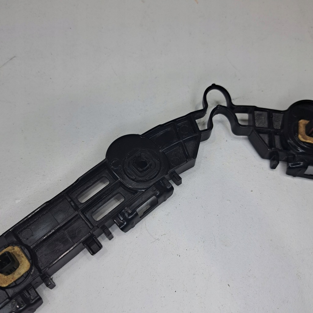 фото №7, Toyota camry viii лівий кронштейн кронштейн бампера заднього 52576-33130