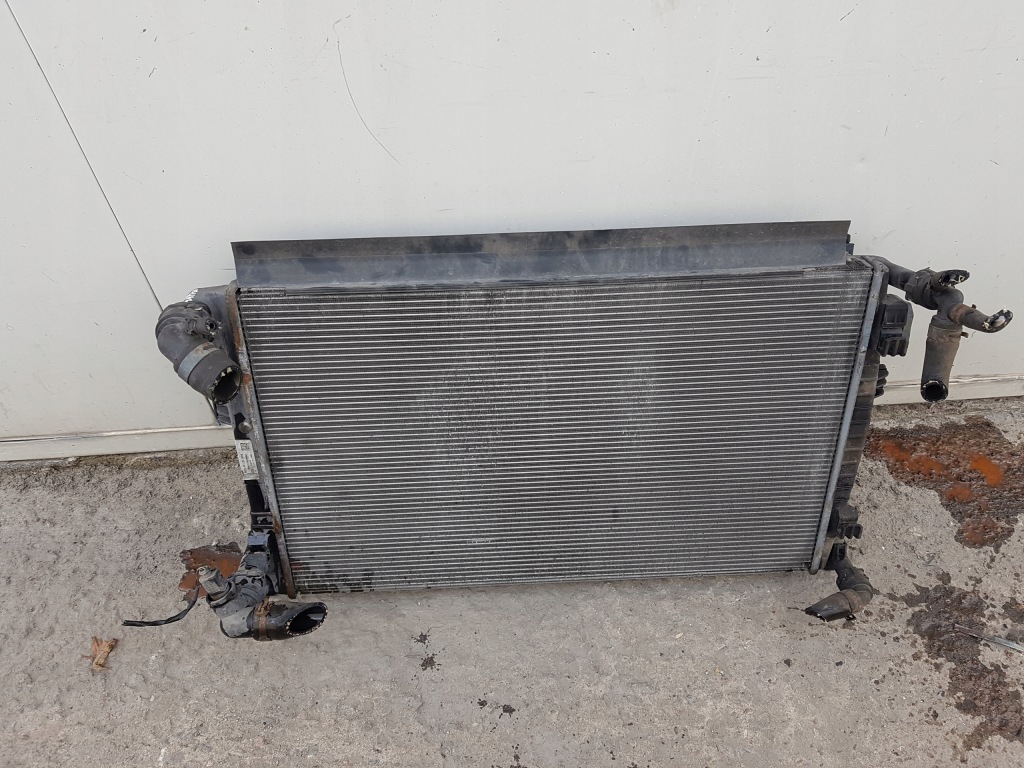 Audi a3 8v 13-16r 1.4 tfsi радиатор воды кондиционера в Украине