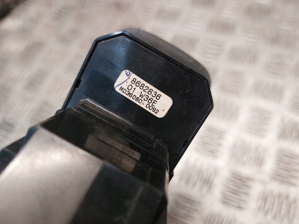 фото №6, Перемикач вікон лівий перед volvo s60 i 8682836 09193383