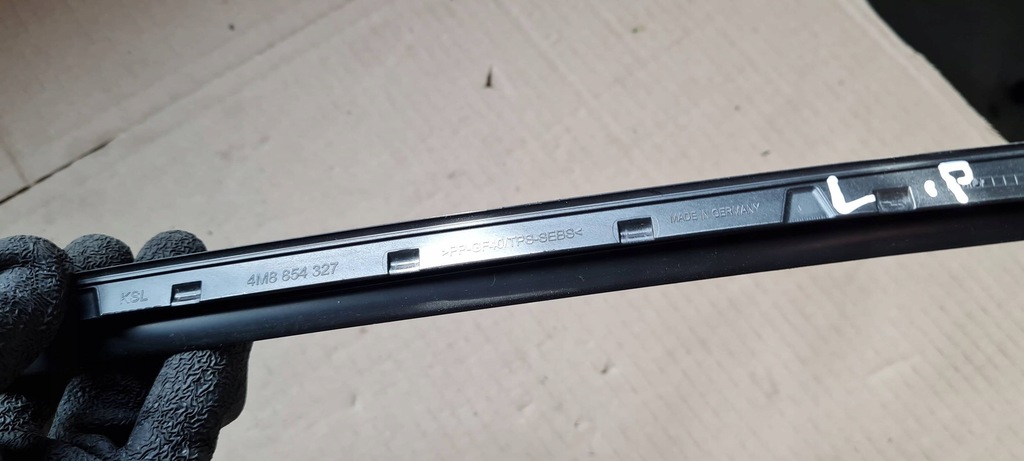 фото №10, Sq8 4m rsq8 q8 молдинг защита стекло лобовое левая 24r 4m8854327