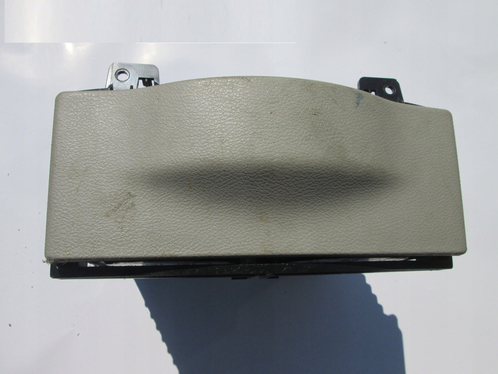 фото №10, Chrysler town country 11- бардачок кронштейн na кружки w панель grand caravan