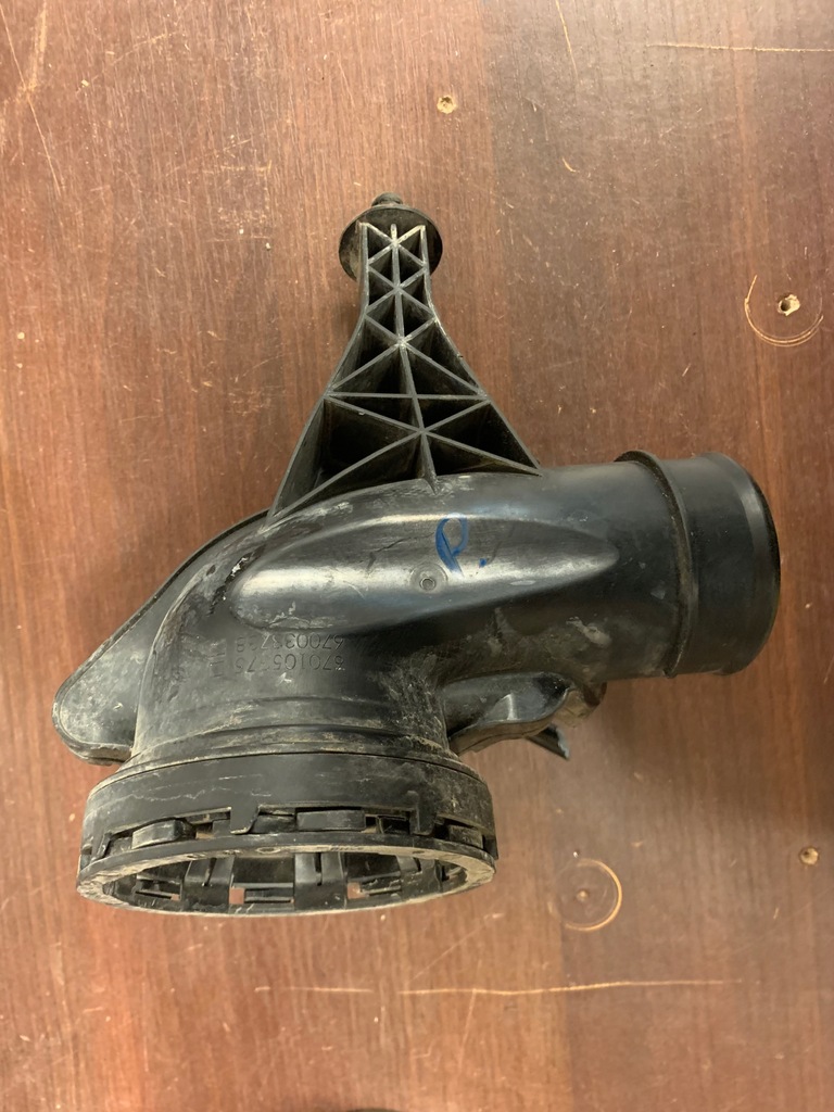 фото №1, Maserati впуск воздухозаборник воздуха 670038728