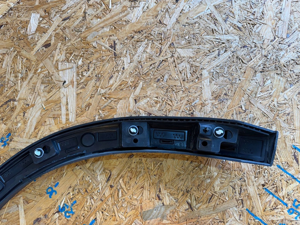 фото №8, Volvo xc40 xc-40 17- молдинг накладка na крила лівий задня задня