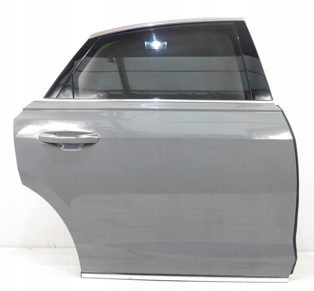 фото №1, Audi a8 d5 4n дверь правое задняя ly7c