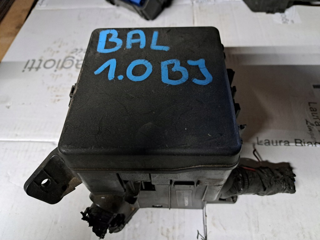 фото №1, Suzuki baleno 2016-- коробка предохранителей