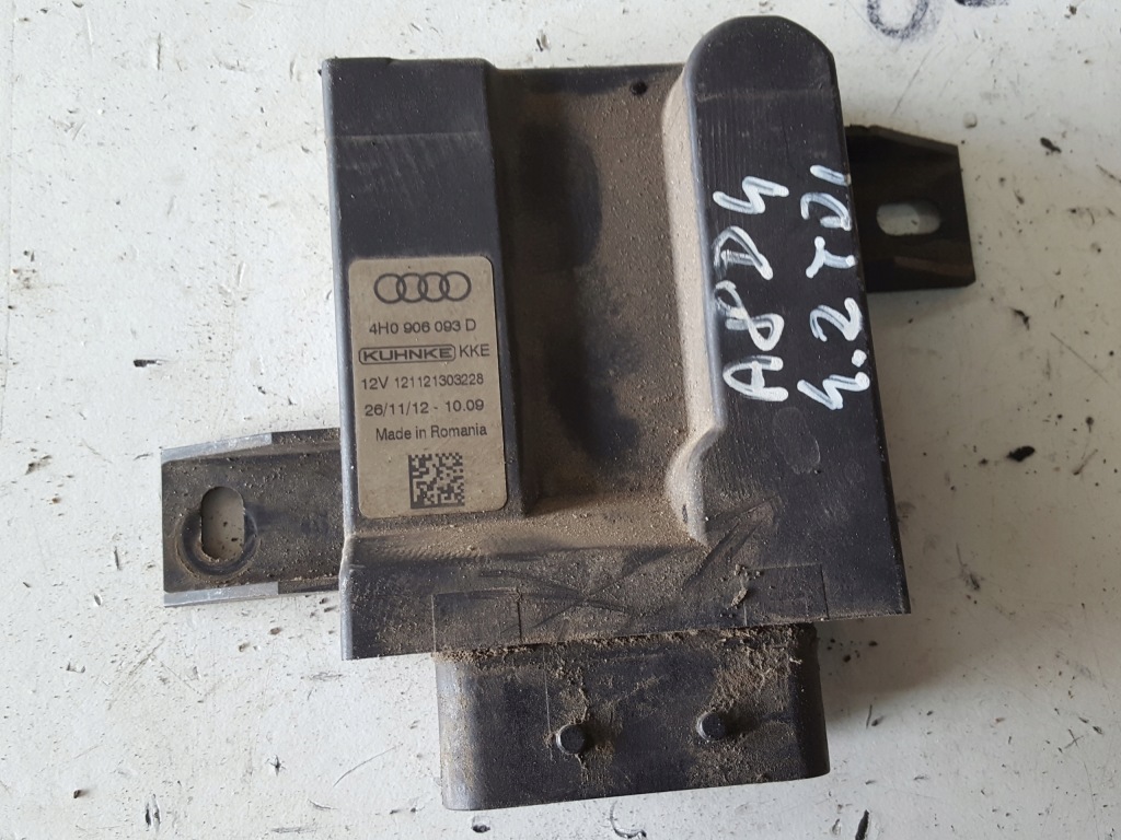 фото №1, Audi a8 d4 4h 09-13r модуль блок управления насоса топлива