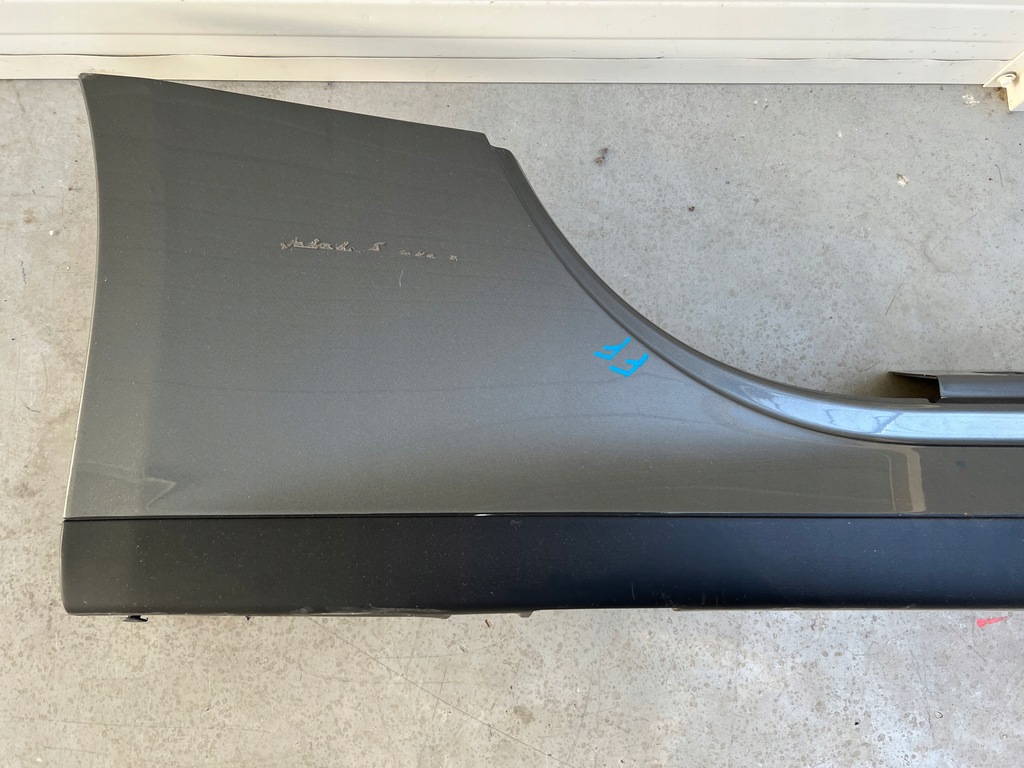 фото №2, Порог молдинг порог правая ferrari ff