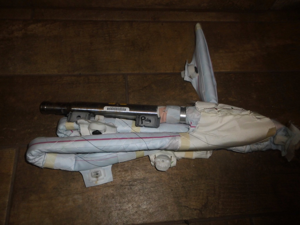 фото №1, Toyota verso s шторка безопасности правая сторона