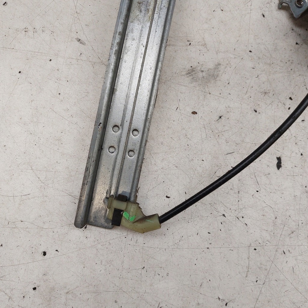 фото №11, Nissan primera p12 подъемник стекло правый + левый задняя 400601t9 400600t9