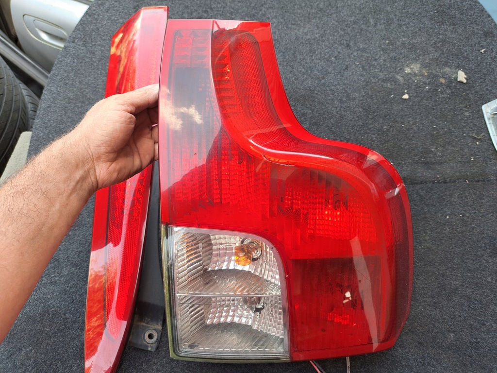 фото №6, Volvo xc90 i lift 06- лампа права нижня задня задня ładna оригінал