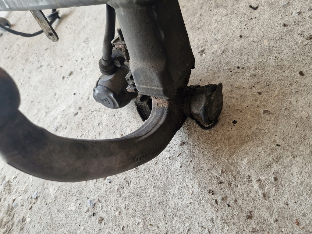 фото №11, Hak буксировочный жгут ключ audi a4 b7 kombi 2.0 tdi 8e0800491d