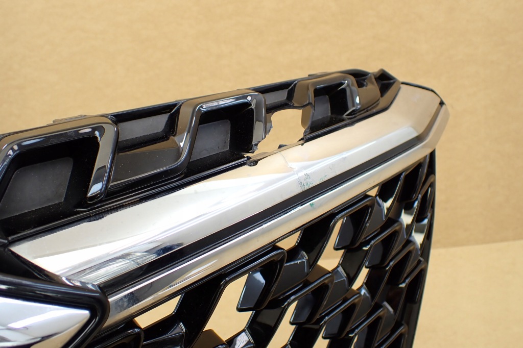 Suzuki sx4 s cross 21- решітка  передня решітка радіатора радіатора 7174163t0 оригінальний номер Доставка