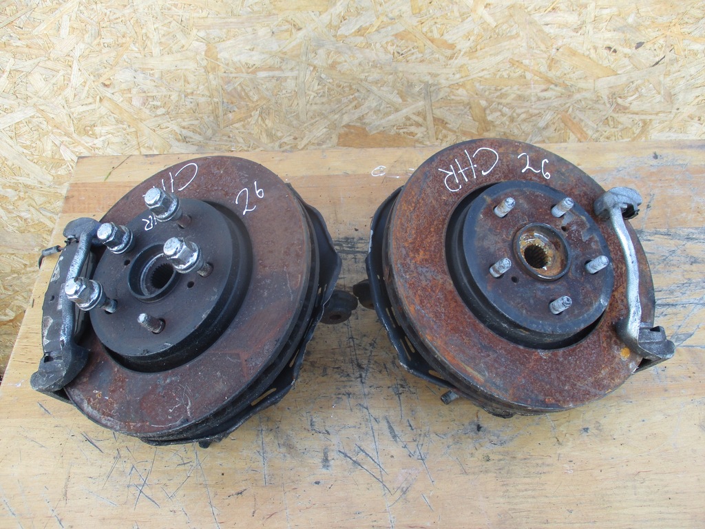 фото №1, Поворотный кулак перед правая toyota ch-r