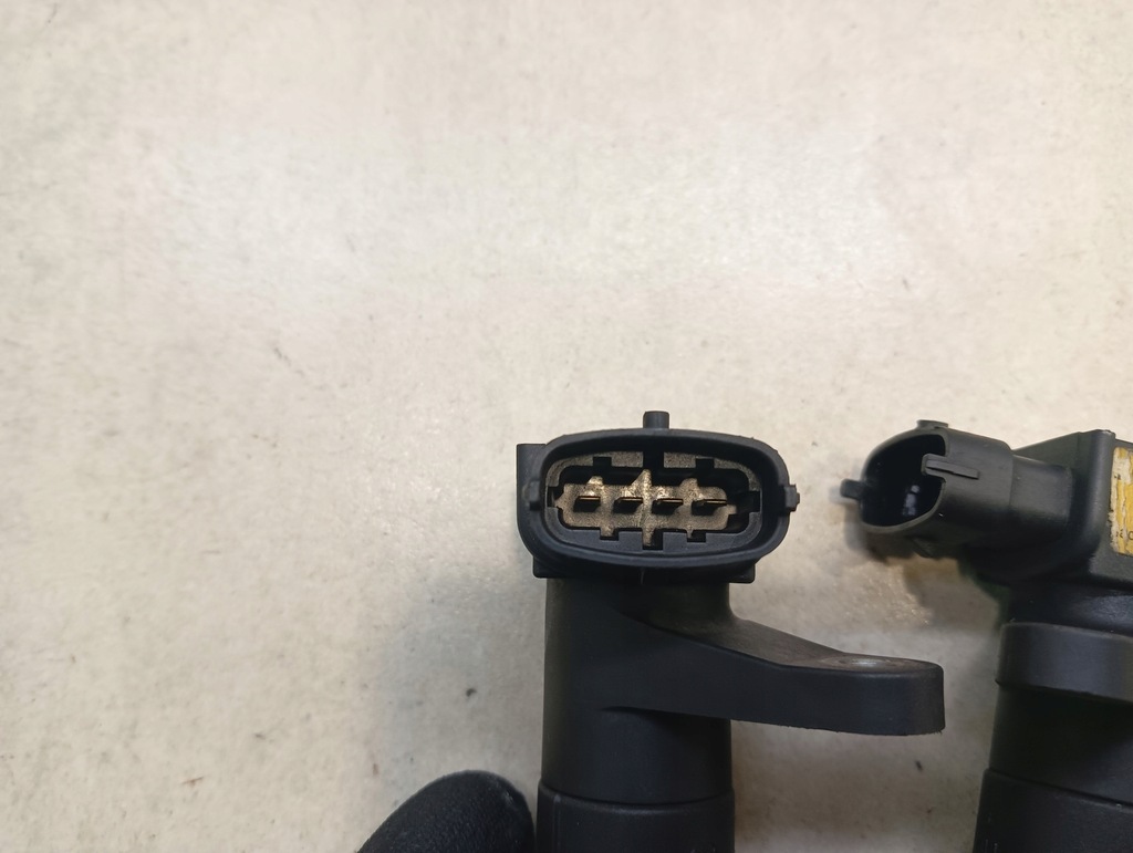 фото №14, Bosch катушка зажигания alfa romeo 156 gt gtv spider 2.0 03.01-09.10