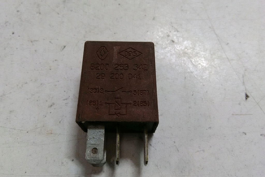 фото №1, Реле renault master ii фургон fd 8200263342 2.2l дизель 100kw 2004